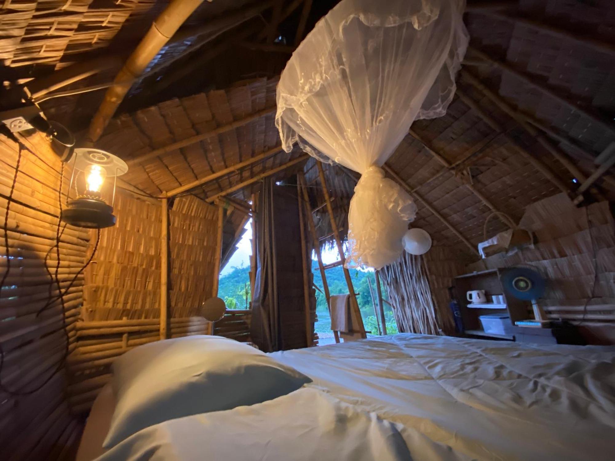 Royal Mountain Hut Hotel Ratchaburi Exterior foto