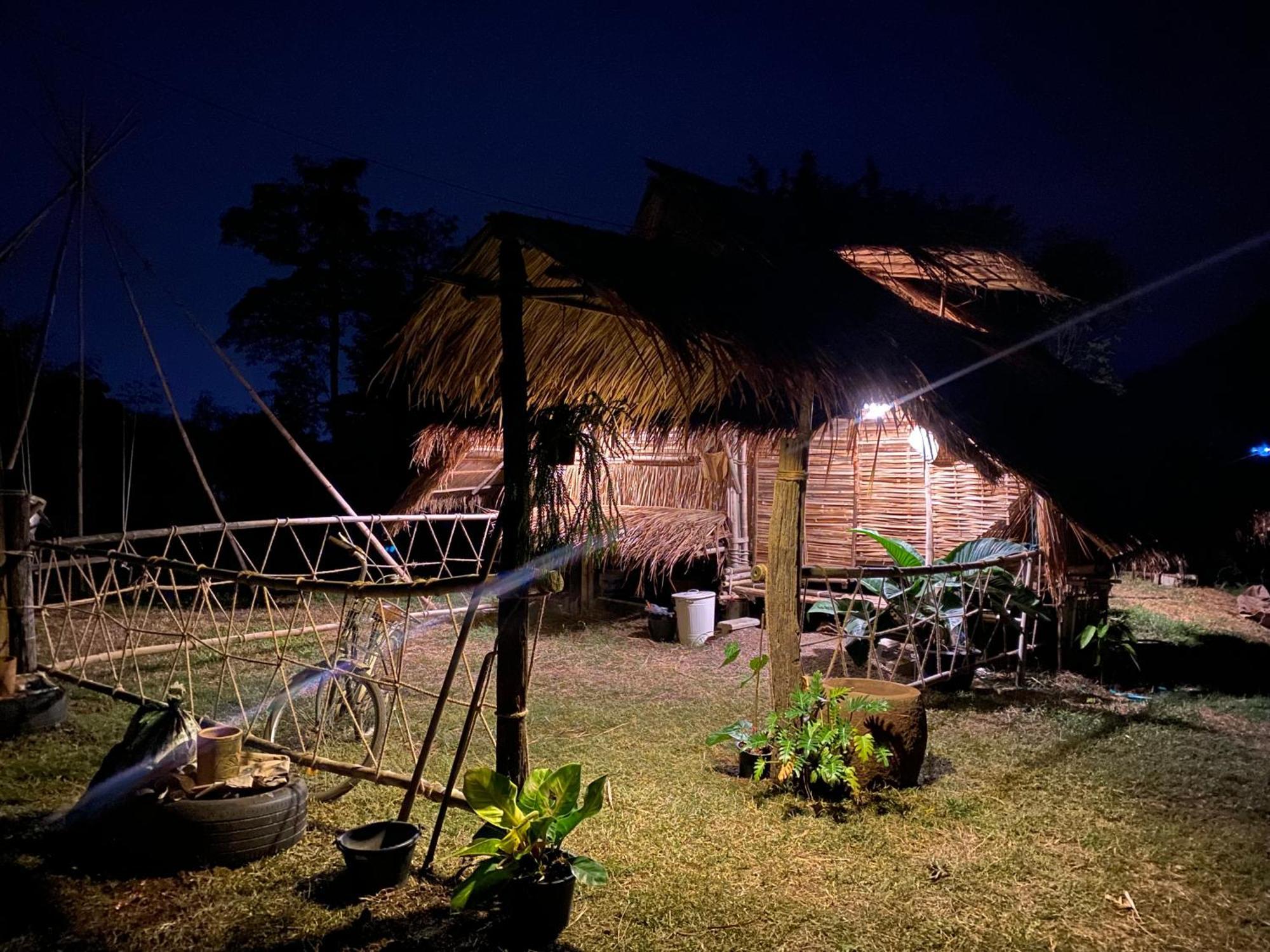 Royal Mountain Hut Hotel Ratchaburi Exterior foto